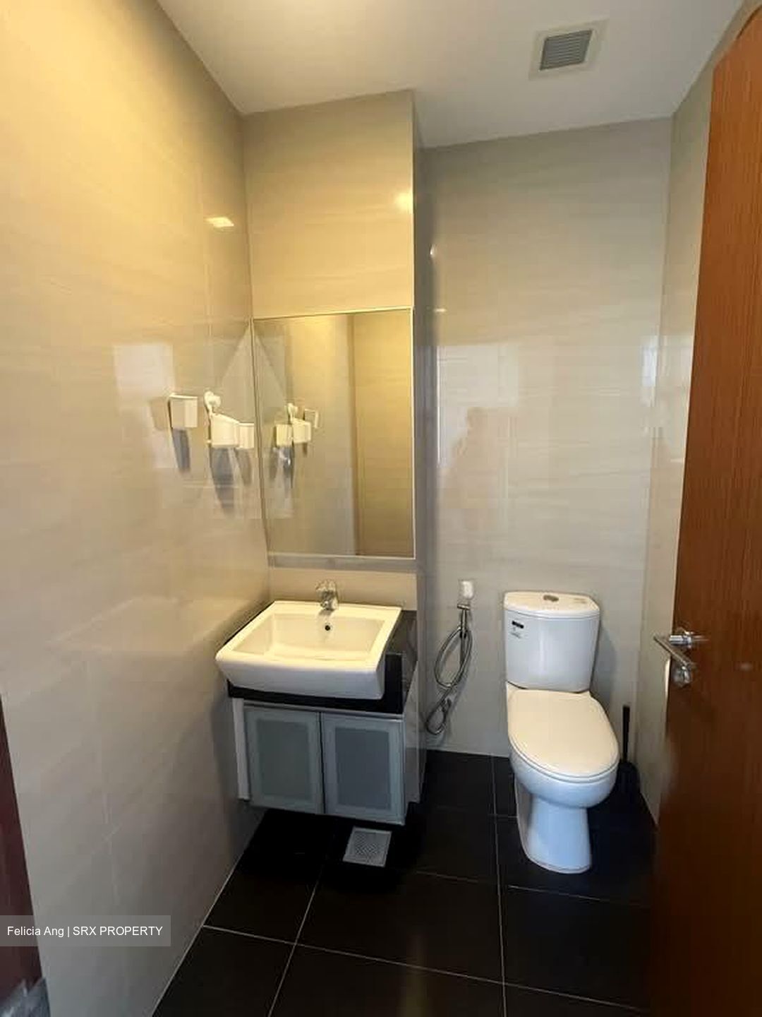 Suites @ Changi (D14), Apartment #587125881